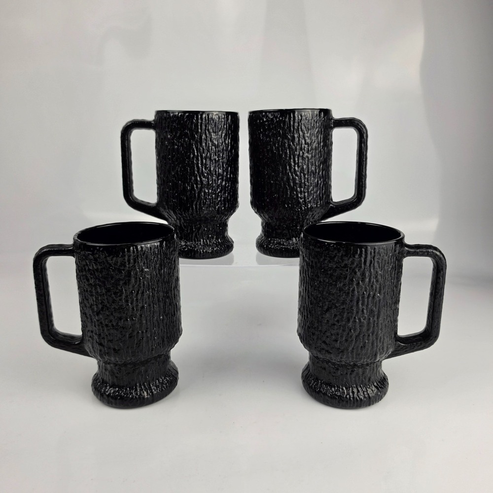 Tiara Exclusive Black Glass Crystal Ice Tree Bark‎ Footed Beer Mugs Set of 4 NOS